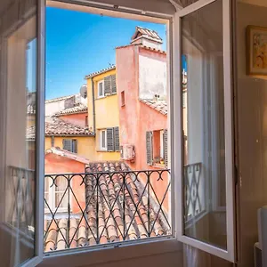 Apartment Spacious And Bright Flat Close To The Beach : Heart Of Old, Nice