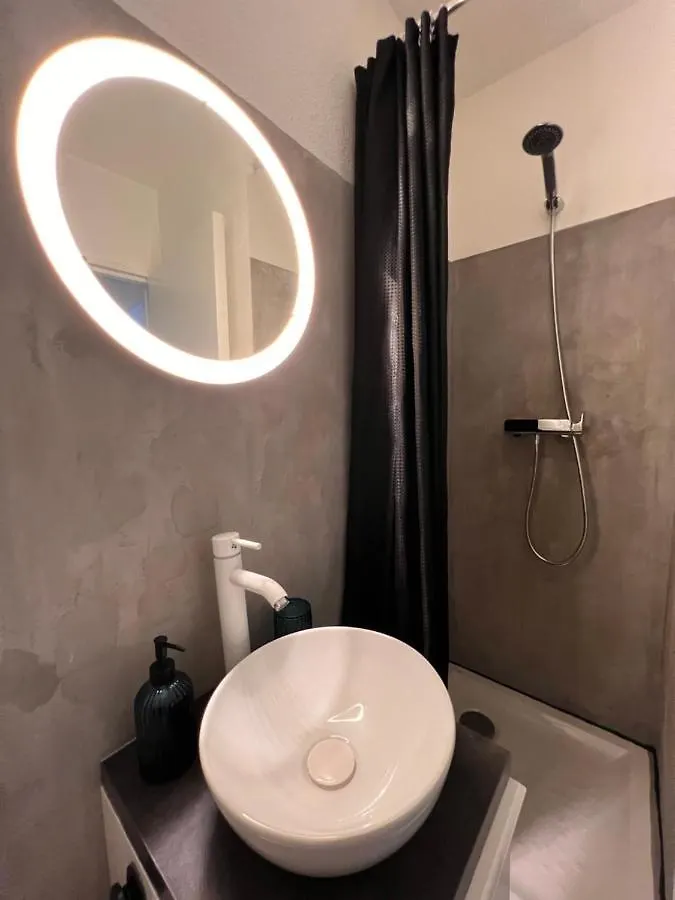Studio Nice Port Apartment